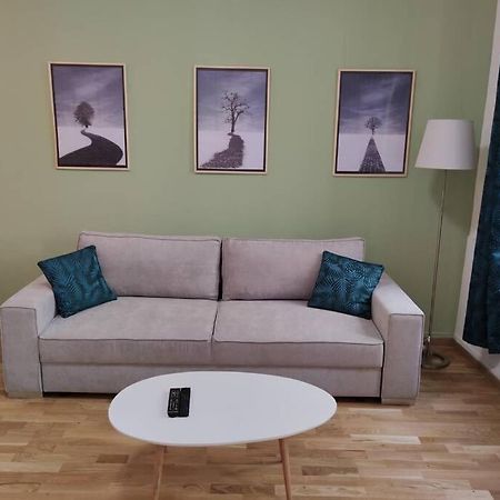 Ferienwohnung Joli T2 Proche Vieux-Port, Terrasses Du Port Et Metro Joliette Marseilles Exterior foto